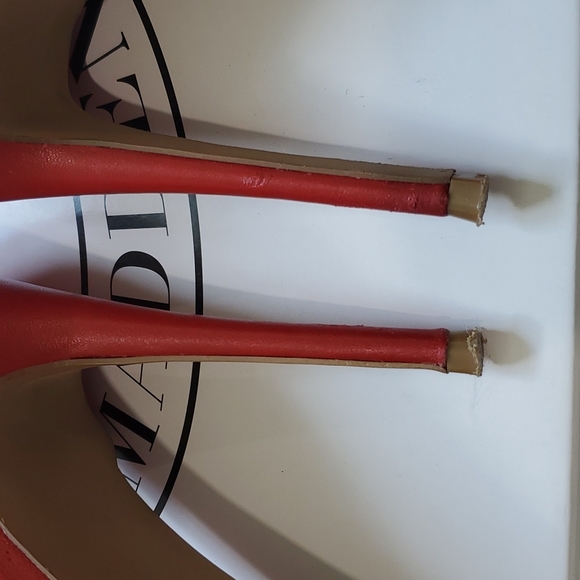 Steve Madden 👠 - Picture 8 of 9